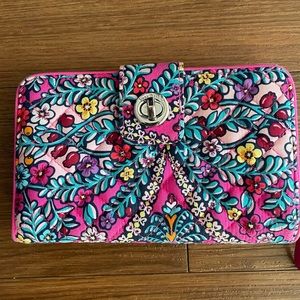 Vera Bradley RFID wallet